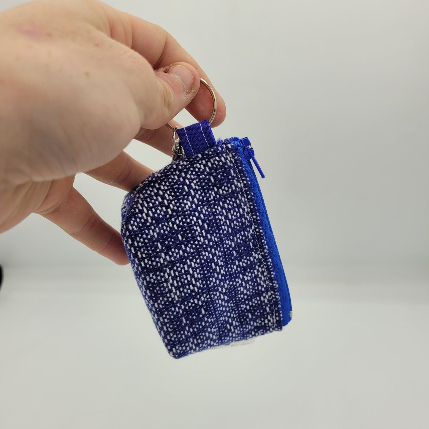 Super Tiny Mini Zip Clip Pouch | Handwoven | Navy/White Print